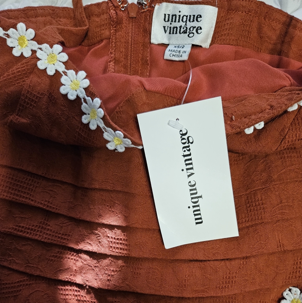 Unique Vintage Daisy Dress XS